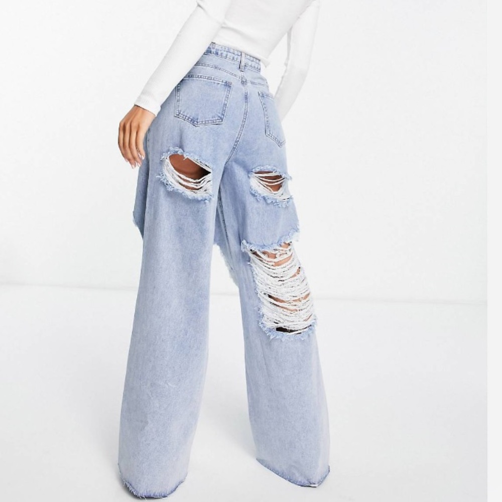 BNWOT Missguided butt slash wide leg boyfriend jeans 4
